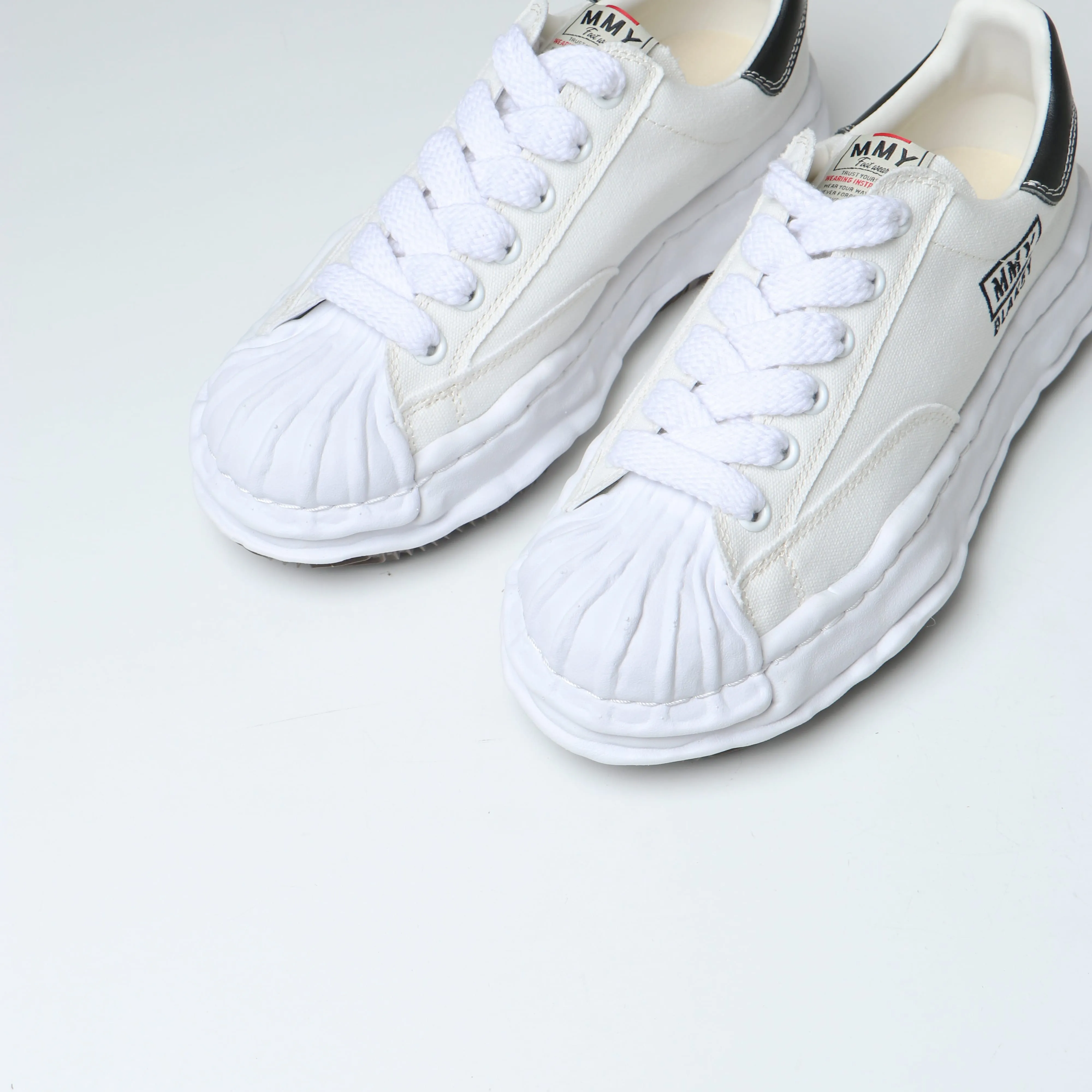 BLAKEY LOW/CANVAS WHITE