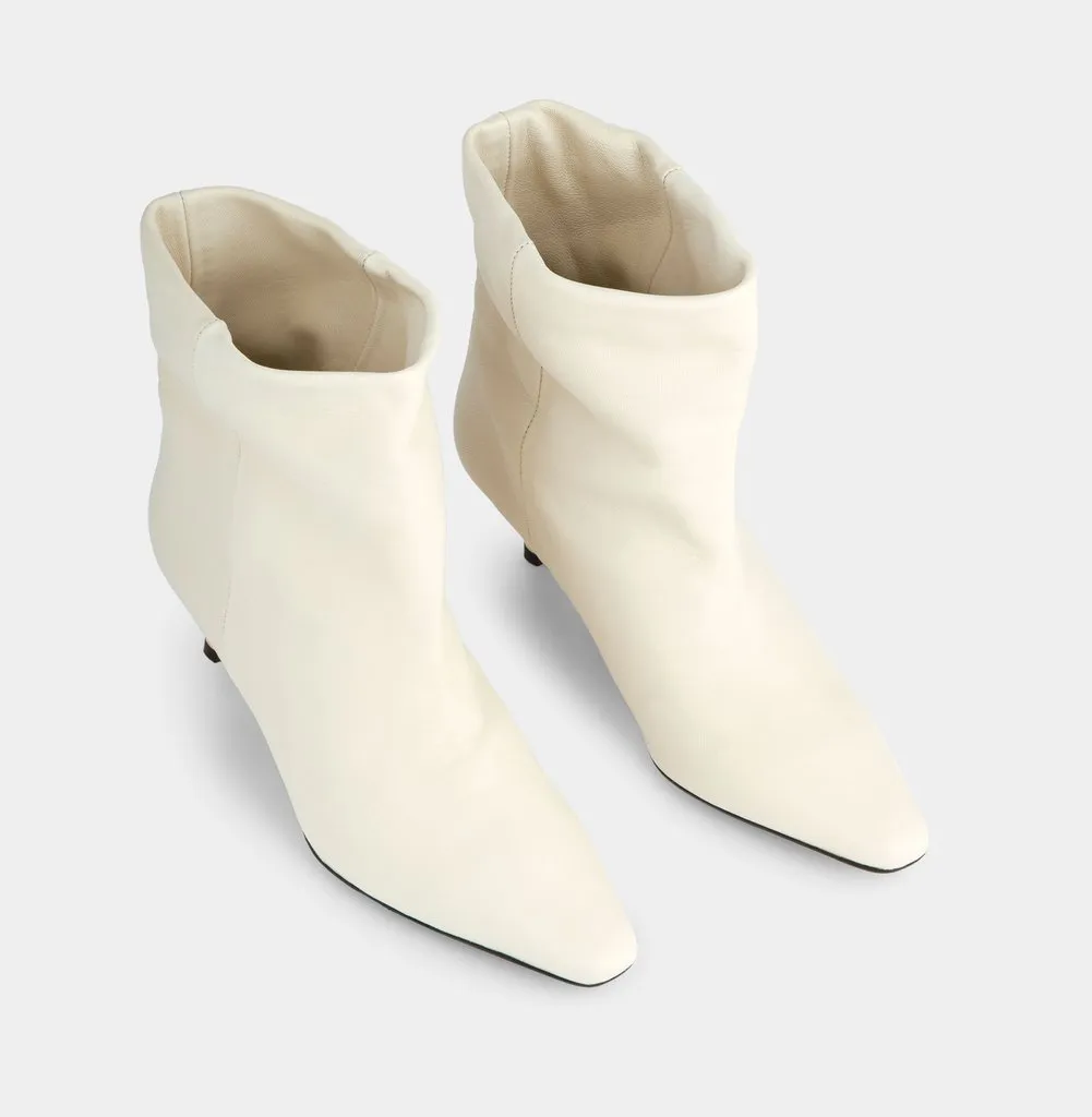 Ivylee - Women's Penelope Nappa Leather Boot - Off White