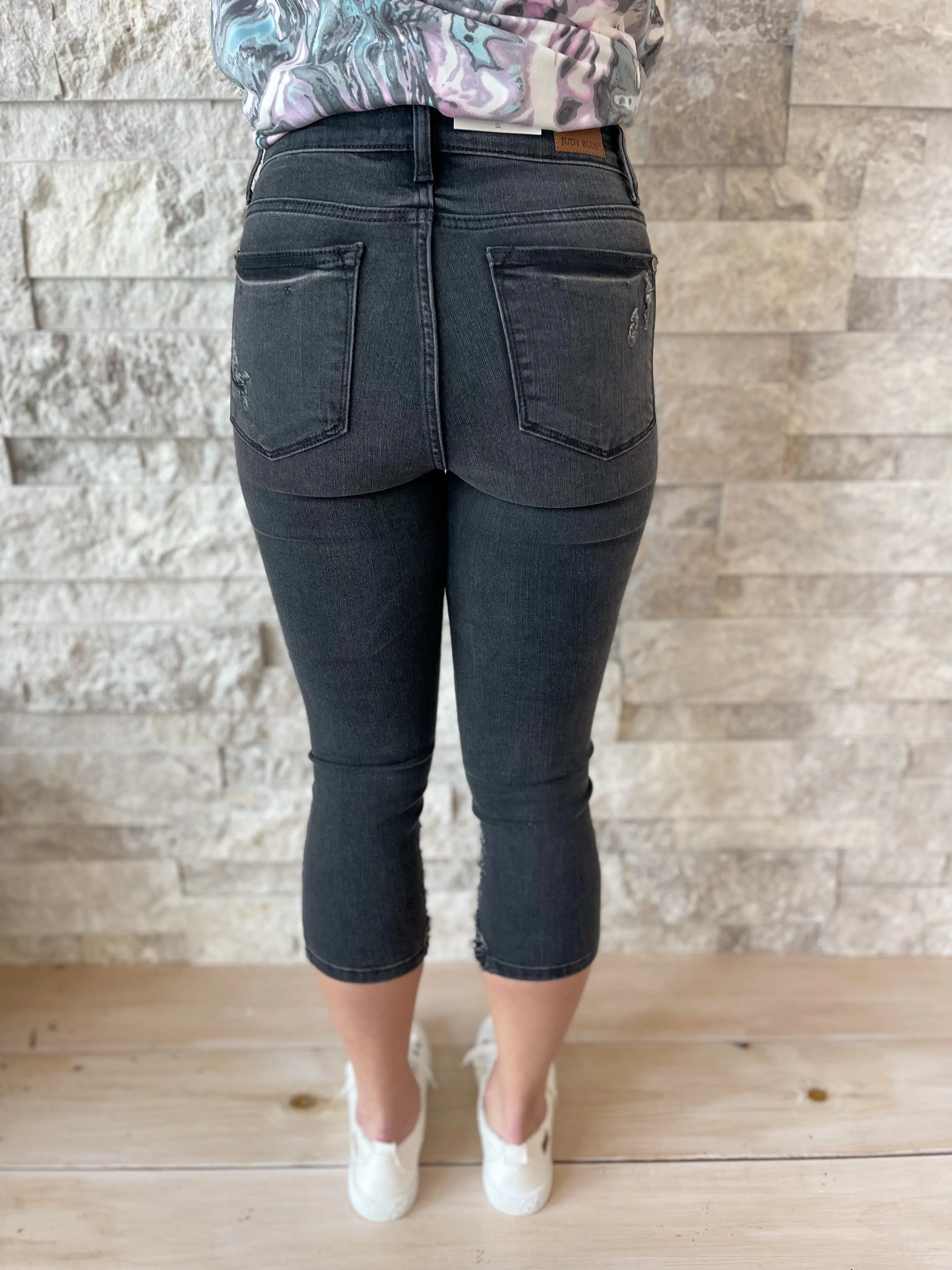 Judy Blue Black Destroyed Skinny Capris