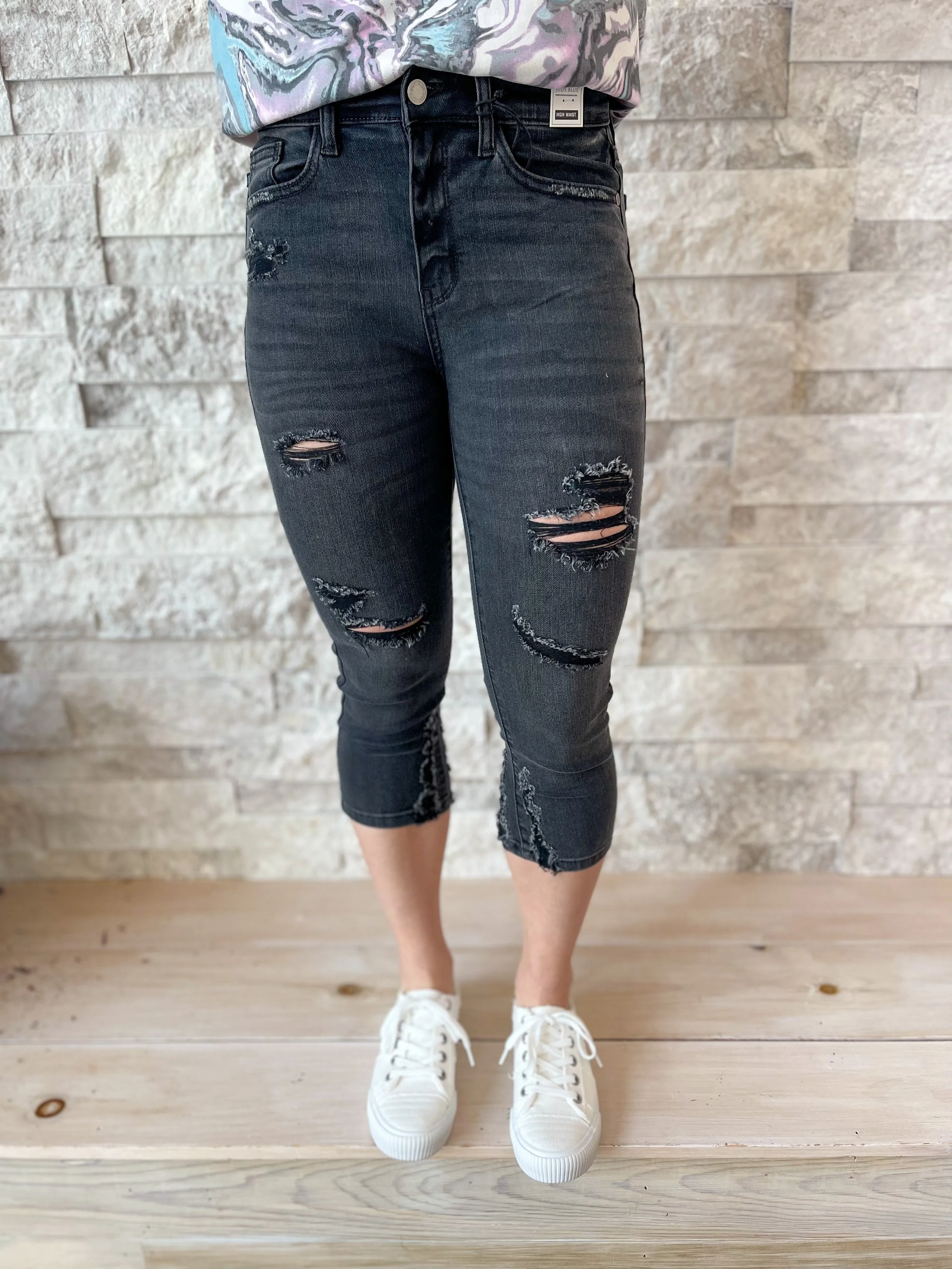 Judy Blue Black Destroyed Skinny Capris